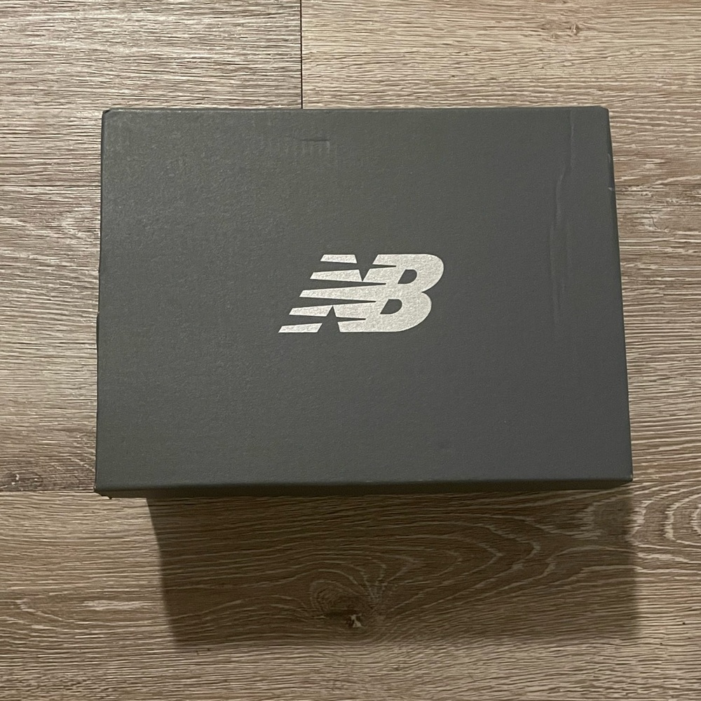 #83🔺1~KIDS EMPTY BOX ONLY🔺NEW BALANCE  SNEAKER BOX🔺 ‼️NO Sneakers Included